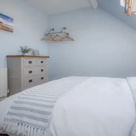 The Nest - 1 Bedroom Apartment - Tenby
