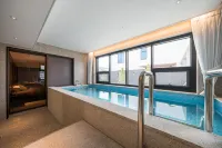 Changwon Hotel True - Motels