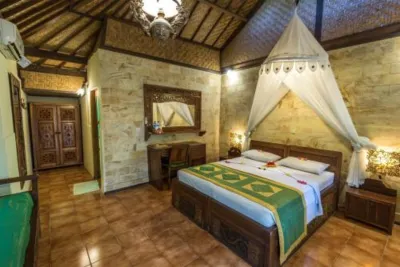 Hotel Pondok Sari Beach & Spa Resort Hotel in zona West Bali Explorer