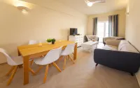 C10 - Lagos Center Apartment Hotels in Sao Sebastiao