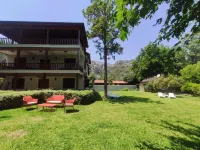 Pinea Pansiyon Hotels near Chimera