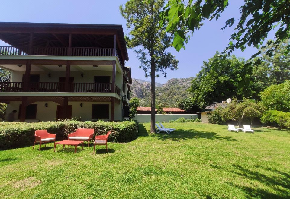 Hotel Pinea Pansiyon, Exterior, Garden