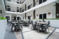 Sans Hotel Fiffa Premiere Malang