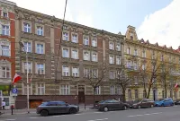 Jagiellonska 3 ApartHotel - Deluxe Rooms with King Beds, City Center, Free Wifi!