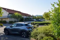 Campanile Millau - parking