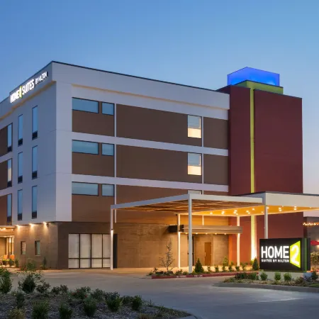 Home2 Suites by Hilton Oklahoma City Quail Springs Отели рядом с достопримечательностью «Гольф-поле "Лейк Хефнер"»