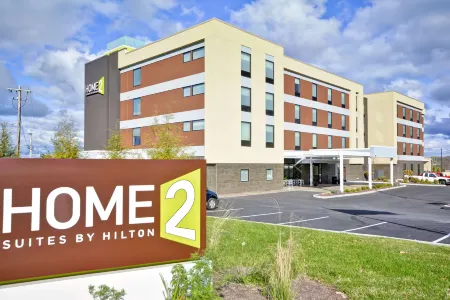 Home2 Suites by Hilton Oswego Отели рядом с достопримечательностью «Safe Haven Museum»