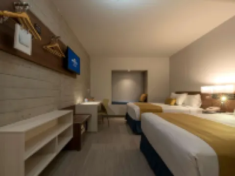 ไมโครเทล อินน์ & สวีทส์ บาย วินด์แฮม กัวดาลาหารา ซูร์ โรงแรมในกวาดาลาฮารา