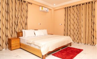 Executive 2-Bed Apartment Santa Maria - Accra