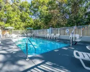 Quality Inn & Suites Near Panama City Beach - Uima-altaat