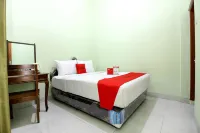 RedDoorz Plus Near Taman Sari