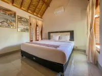 Aira Homestay Near Pantai Kuta Mandalika Mitra RedDoorz Hotels in Lombok