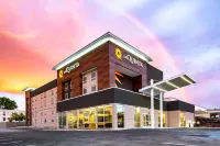 La Quinta Inn & Suites by Wyndham Spokane Downtown Hotel di Spokane