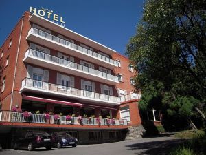 Hotel Alcázar - Irún centro