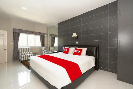 Highway Hotel