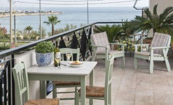 Unique Flat with Sea View at Edem Beach - A Seafront Property by Athenian Homes