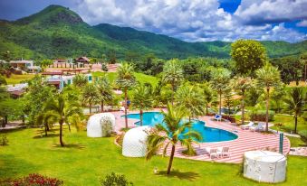 Swiss Valley Hip Resort - Housity