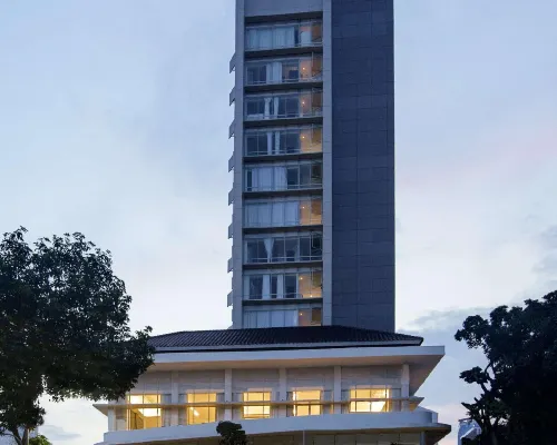Kampi Hotel Tunjungan - Surabaya Hotels near Tunjungan Mall