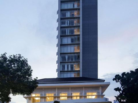 Kampi Hotel Tunjungan - Surabaya