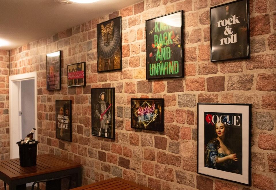 George s Studio Liver House 썸네일