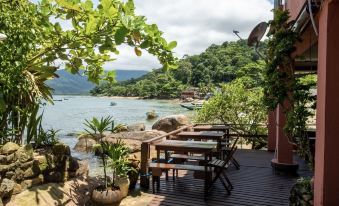 Pousada Sobre As Ondas de Picinguaba