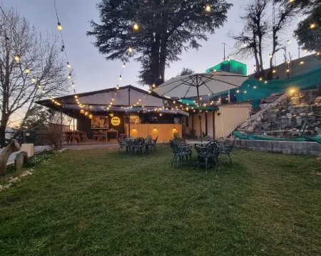 Alps Resort Dalhousie チャンバのホテル