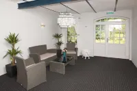 Bett4you Weidenhof Hotels in Pinneberg