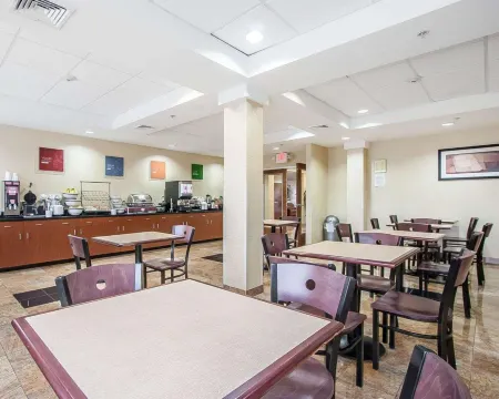 Comfort Inn & Suites Atoka-Millington Отели в г. Ковингтон