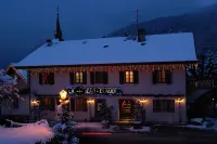 Hôtel Restaurant la Croix Jean Claude Hotels in Courchevel