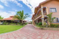RedDoorz Plus @ Starhomes Olivianville - Pool