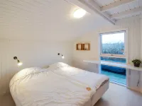 "Fenneke" - 50m from the Sea