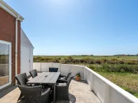 "Gerharde" - 2.3km from the Sea