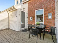 "Enita" - 2.3km from the Sea - Boutique