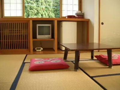 Komakusa Hotels near Oyasukyo