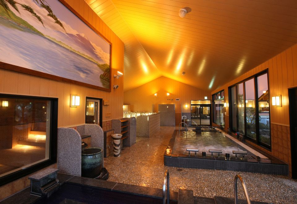 4. 호텔 팰리스 인..