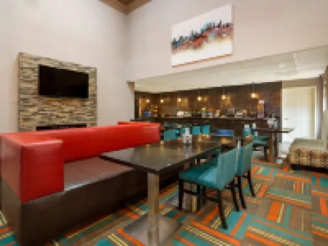 Best Western Bradbury Inn  Suites Hotels in Perry