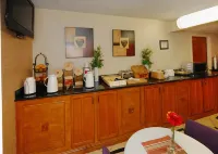 Best Western Hazlet Inn فنادق في Hazlet