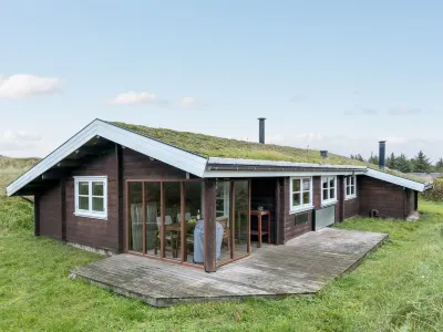 "Thrym" - 900m from the Sea Hotels near Den svenska sjömanskyrkan