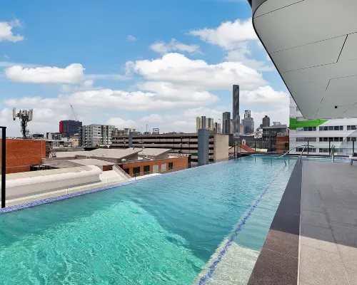 Kooii Apartments Hotels near Queensland Treasury