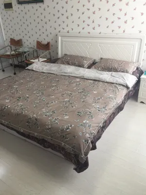 Huizi Homestay (Hushitai South Avenue) Отели в г. Hushitai/Xinchengzi