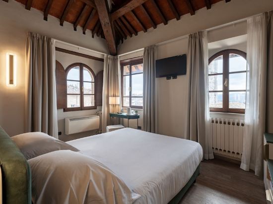 10 Best Hotels near Rosati Gioielli, Gubbio 2023 | Trip.com