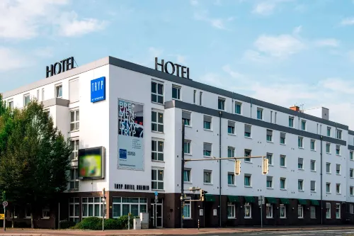 Tryp by Wyndham Bremen Airport Hotels in Stuhr