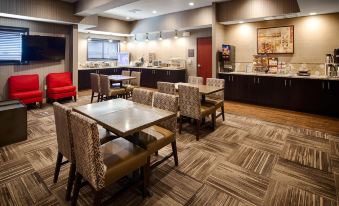 Best Western Plus Stevens County Inn