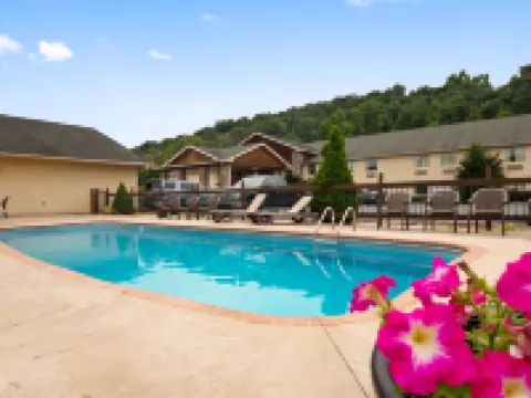 SureStay Plus Hotel by Best Western Berkeley Springs Hotels in Morgan County