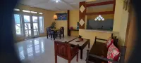 Villa Mila 2 Bedroom Tepi Pantai Hotel dekat Vihara Nam Hai Kwan Se Im Pu Sa