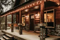 22Mbr - Wi-Fi - Fireplace - Pets OK - Sleeps 8 Cabin