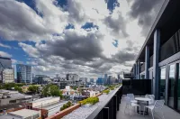 The Marker Apartments Melbourne Hotels in West Melbourne