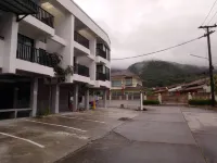 Pinthira Resort - parking