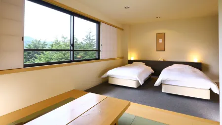 Manza Onsen Nisshinkan