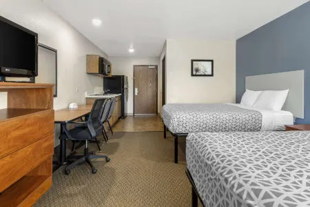 WoodSpring Suites Raleigh Garner Отели рядом с достопримечательностью «Клейтон DC»